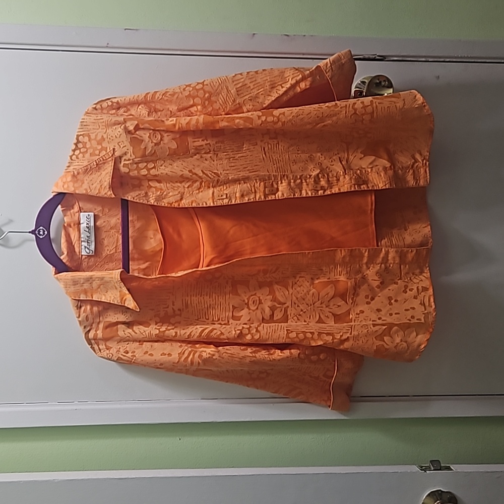Gloria Lance orange 2 piece 3/4 sleeve top